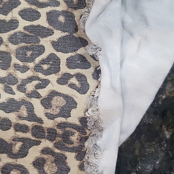 Cheetah Print Shorts With Frayed Hem Size 15 - Picture 4 of 4